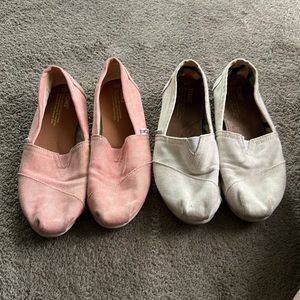 Tom’s lot of shoes used size 8!